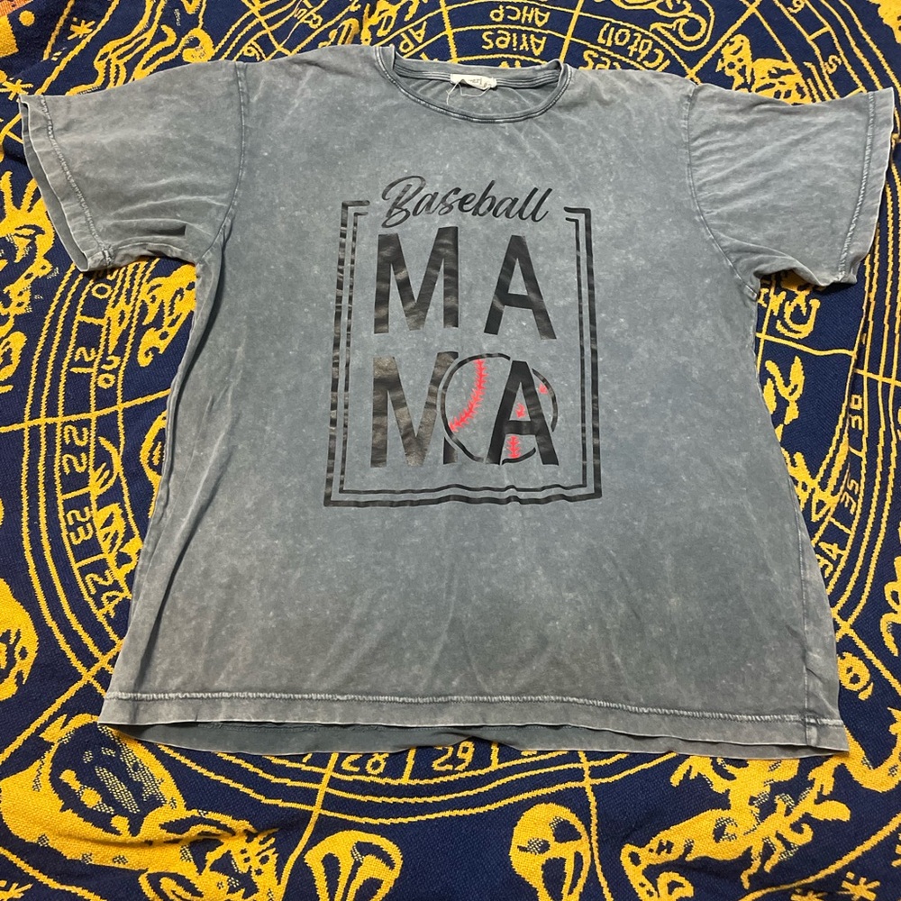 Gray Baseball Mama T-Shirt Size Small